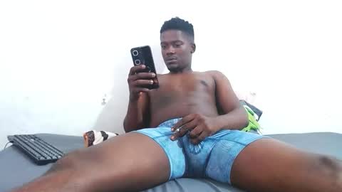 -kiliiamp online show from December 2025 11:03:02 AM