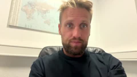 Snapshot of lovefuesse chatting on September 2025 08:03:01 AM lovefuesse online show from September 2025 08:03:01 AM