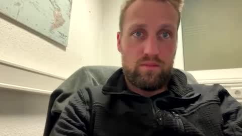 Snapshot of lovefuesse chatting on January 2026 09:04:02 AM lovefuesse online show from January 2026 09:04:02 AM