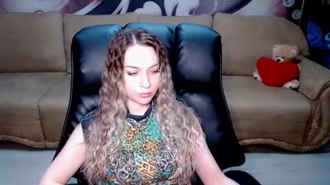 private open online show from April 2026 05:54:01 PM
