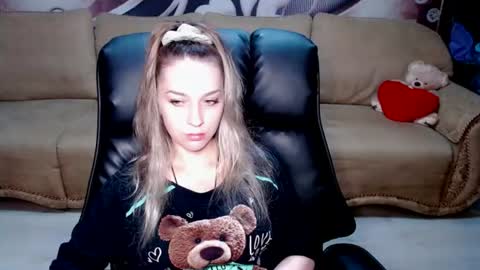Snapshot of lovellymalina chatting on June 2026 02:06:02 PM private open online show from June 2026 02:06:02 PM