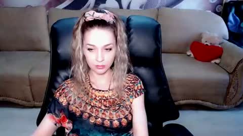 Snapshot of lovellymalina chatting on July 2026 10:21:02 AM private open online show from July 2026 10:21:02 AM