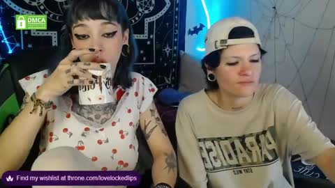 Alex  Violet online show from November 2025 11:37:01 PM