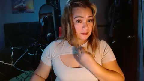 lovely_amara online show from March 2026 01:04:01 PM