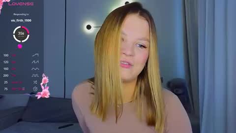 Jenny online show from September 2025 04:03:01 AM