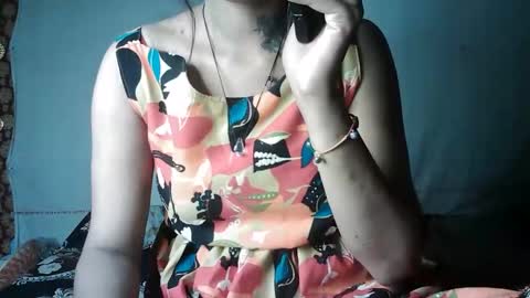 Snapshot of lovely_bhabhai chatting on June 2026 10:06:02 AM Indian Queen online show from June 2026 10:06:02 AM