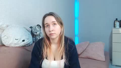 Lovely Hayley online show from February 2026 08:57:02 PM