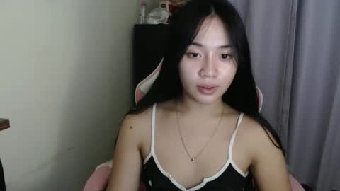 lovely_leah23 online show from October 2025 09:48:02 PM