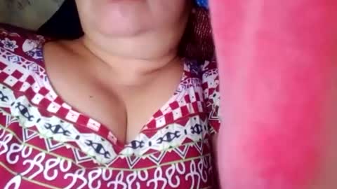 lovely_orchid online show from December 2024 02:35:01 AM