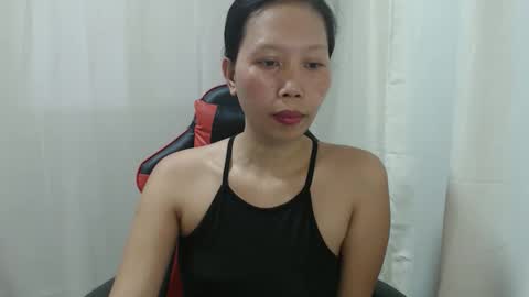 Snapshot of lovely_pinayxxx chatting on May 2026 03:03:01 AM lovely_pinayxxx online show from May 2026 03:03:01 AM
