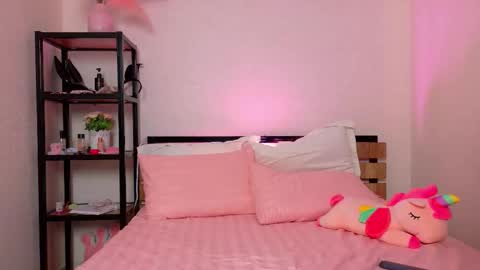 Lolly online show from September 2025 01:40:02 AM