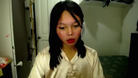 Snapshot of lovely_thea_xoxo chatting on July 2026 08:18:01 AM Thea online show from July 2026 08:18:01 AM