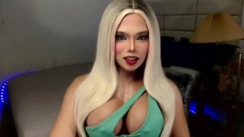 Snapshot of lovelycarel_777 chatting on November 2025 03:51:01 PM LOVELY CAREL 777 online show from November 2025 03:51:01 PM