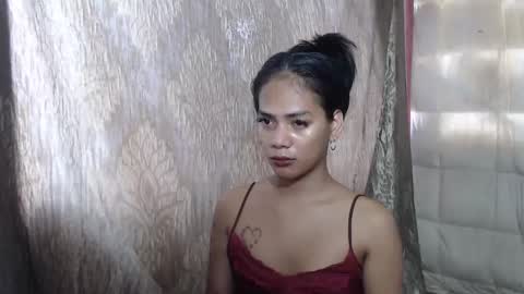 Snapshot of lovelycarmilla chatting on May 2026 08:41:01 AM Carnilla online show from May 2026 08:41:01 AM