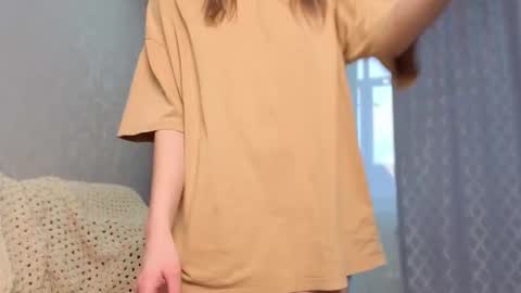 Kate only online show from November 2025 07:55:02 AM