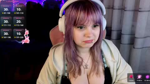 Snapshot of lovelykristii chatting on April 2026 09:56:02 PM hristie online show from April 2026 09:56:02 PM