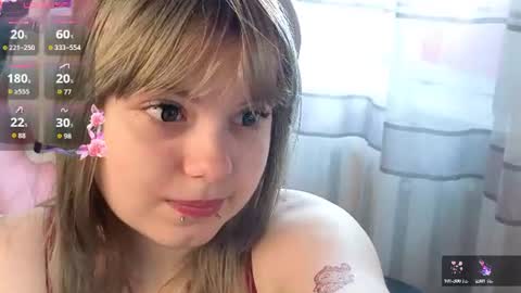 Snapshot of lovelykristii chatting on June 2026 04:56:01 AM hristie online show from June 2026 04:56:01 AM