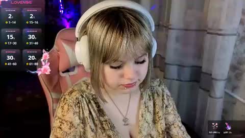 Snapshot of lovelykristii chatting on June 2026 10:23:02 PM hristie online show from June 2026 10:23:02 PM