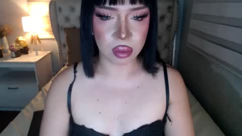 Snapshot of lovelymarie69 chatting on June 2026 05:45:01 PM Rebeca online show from June 2026 05:45:01 PM