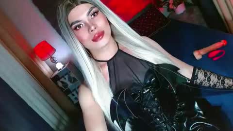 lovelymiss_shyna11 online show from October 2025 07:53:02 AM