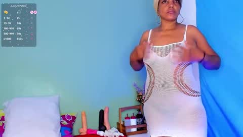 Nicky online show from February 2025 03:52:01 PM