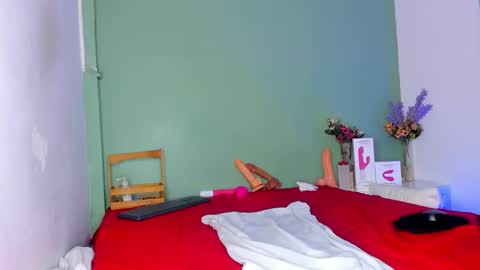 Nicky online show from February 2025 07:58:02 PM