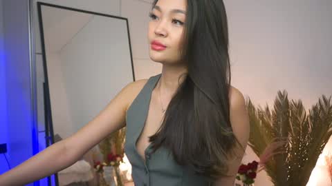 kim online show from February 2025 02:05:01 PM