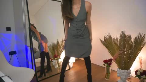 kim online show from February 2025 06:01:01 PM