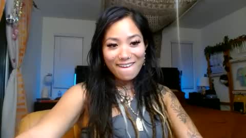 lovelyxmacii online show from September 2025 05:29:02 AM