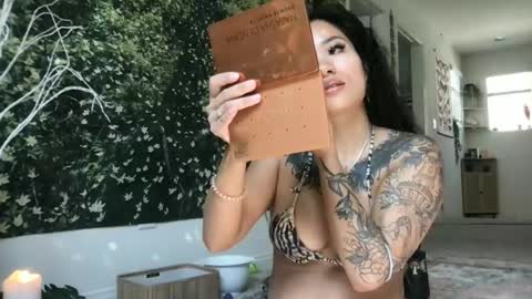 Snapshot of lovelyxmacii chatting on July 2026 10:04:01 PM lovelyxmacii online show from July 2026 10:04:01 PM
