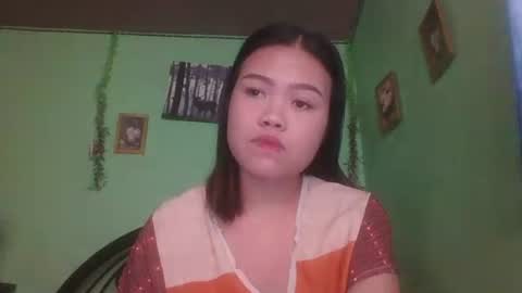 Snapshot of lovemae352295 chatting on November 2025 06:00:02 AM lovemae352295 online show from November 2025 06:00:02 AM