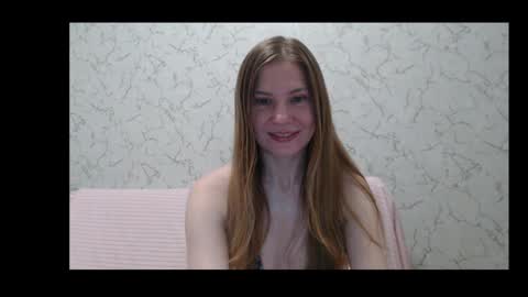 Snapshot of lovepeanutgirl chatting on December 2024 02:06:02 PM Mary Love online show from December 2024 02:06:02 PM