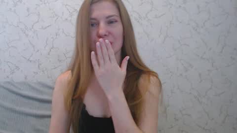 Snapshot of lovepeanutgirl chatting on February 2025 01:42:01 PM Mary Love online show from February 2025 01:42:01 PM