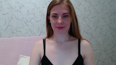 Snapshot of lovepeanutgirl chatting on September 2025 03:24:02 PM Mary Love online show from September 2025 03:24:02 PM