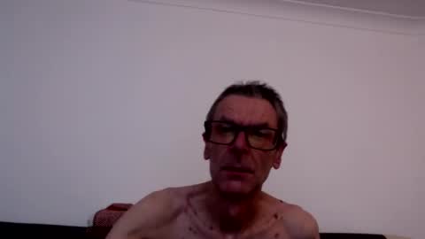 lovepvcearly50s online show from April 2026 05:28:01 PM