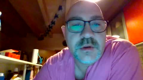 Snapshot of lover010983 chatting on February 2025 05:04:01 AM lover010983 online show from February 2025 05:04:01 AM