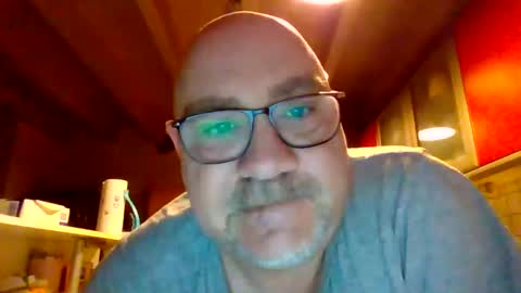 Snapshot of lover010983 chatting on March 2025 05:22:02 AM lover010983 online show from March 2025 05:22:02 AM