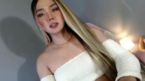 lovers moon22 online show from December 2024 04:45:01 AM