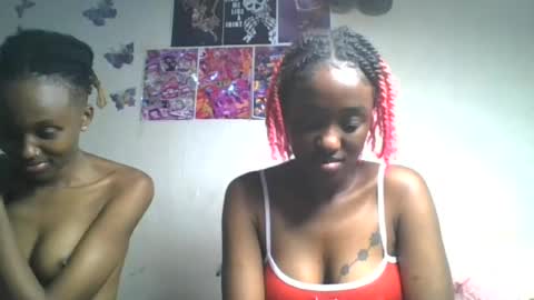 Snapshot of lovers_oncam chatting on July 2026 07:09:01 PM RedJoy online show from July 2026 07:09:01 PM