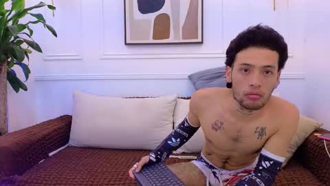 sofia and bryan online show from March 2026 02:08:02 AM