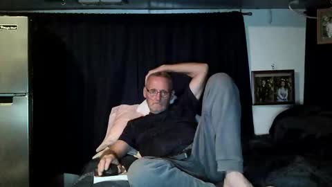 Snapshot of lovesex6565 chatting on September 2025 12:36:02 AM just here to have fun and cum online show from September 2025 12:36:02 AM