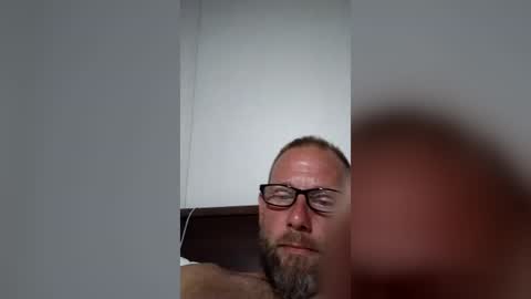 Snapshot of loveshead07 chatting on June 2026 01:32:01 AM loveshead07 online show from June 2026 01:32:01 AM