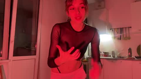 lovesstation online show from January 2025 08:35:01 PM