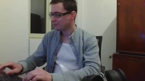 Snapshot of lovethepussy1988 chatting on April 2026 06:05:02 PM db online show from April 2026 06:05:02 PM