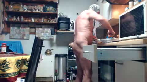 Snapshot of lovetobenaked10 chatting on January 2025 02:14:01 PM aaron online show from January 2025 02:14:01 PM