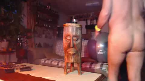 Snapshot of lovetobenaked10 chatting on October 2025 05:06:02 PM aaron online show from October 2025 05:06:02 PM