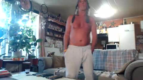 Snapshot of lovetobenaked10 chatting on November 2025 01:34:02 PM aaron online show from November 2025 01:34:02 PM