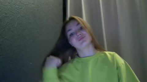 Snapshot of loviesimone chatting on October 2025 09:02:01 PM loviesimone online show from October 2025 09:02:01 PM