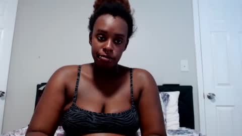 Snapshot of loyalbambi chatting on March 2025 08:52:01 PM loyalbambi online show from March 2025 08:52:01 PM