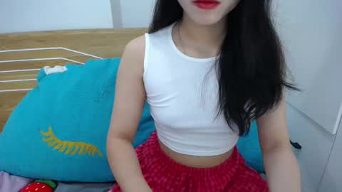 Mina online show from September 2025 01:00:01 AM